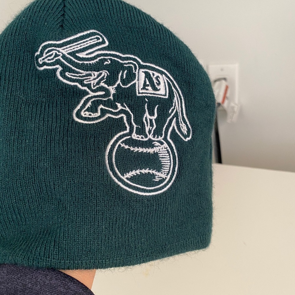 A’S hat - Picture 4 of 6